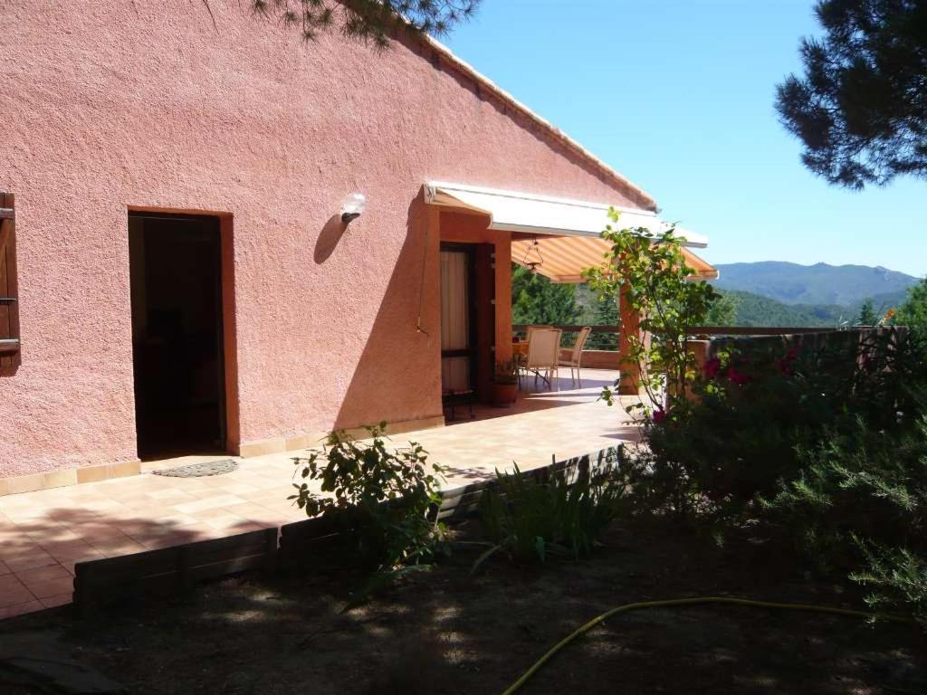 Chambres D'Hote L'Amandiere A Cucugnan Exterior photo